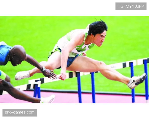 刘翔退役后住的那套房子，保洁阿姨说光拖鞋就摆了三排